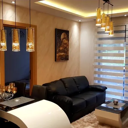 Lux S14 - Pekovic Apartment *