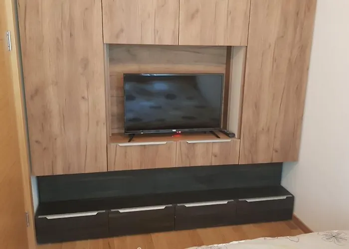 Lux S14 - Pekovic زلاتيبور