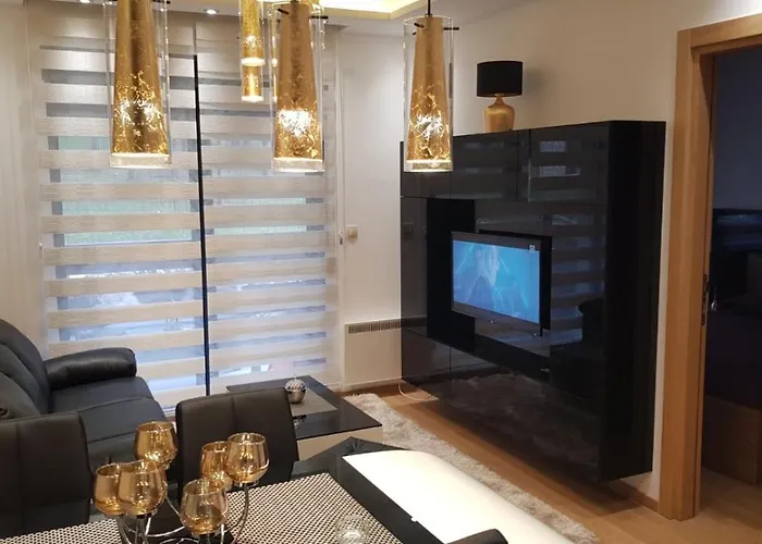 Lux S14 - Pekovic * זלאטיבור