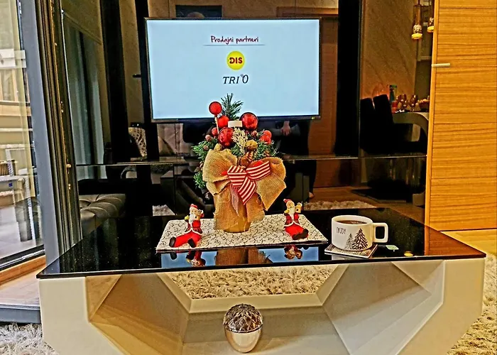 Lux S14 - Pekovic זלאטיבור