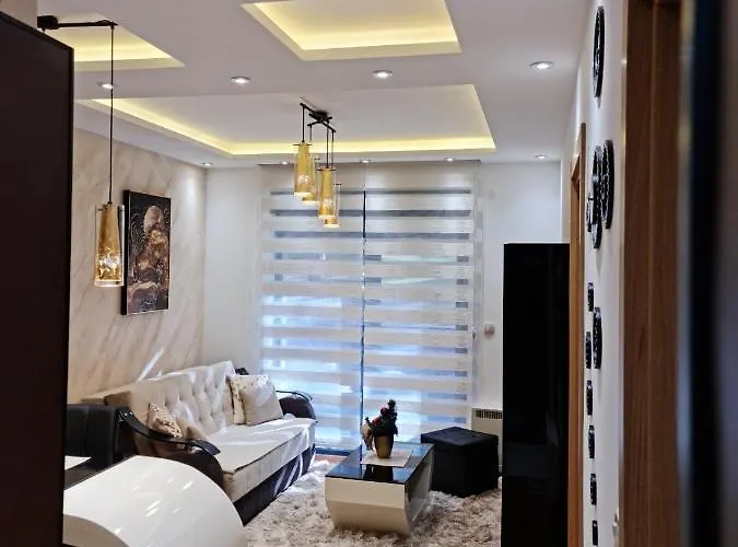 Lux S14 - Pekovic דירה